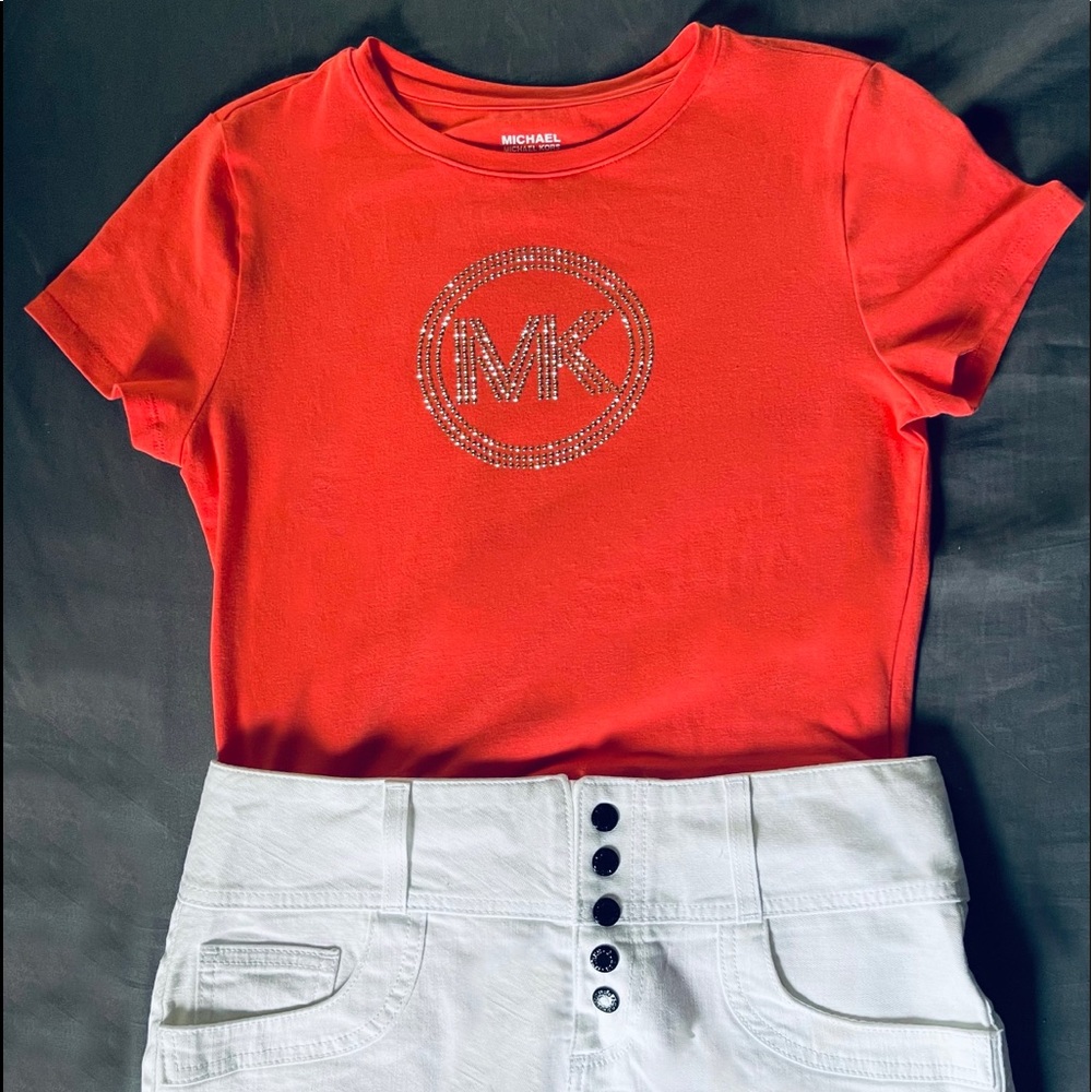 BUNDLE AND SAVE! NEW Michael Kors t-shirt (XS)